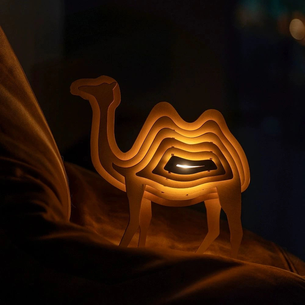 Trædyr Bordlampe – Kreativ 3D Puslespils-Lampe til Hjem og Børneværelser Bordlamper Tech Butik Kamel