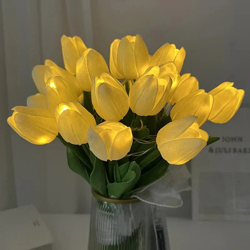 Bærbar LED Natlampe med Tulipanform til Hyggebelysning Stemningsbelysning Tech Butik Lyserød