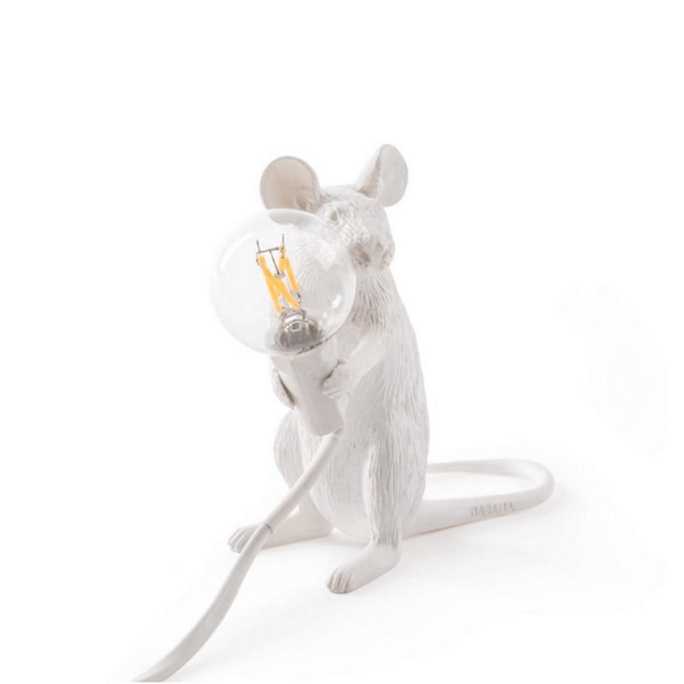 Bordlampe med Muselampe Design – Charmerende og Energi Effektiv Belysning Lamper Tech Butik Hvid Ser Til Siden