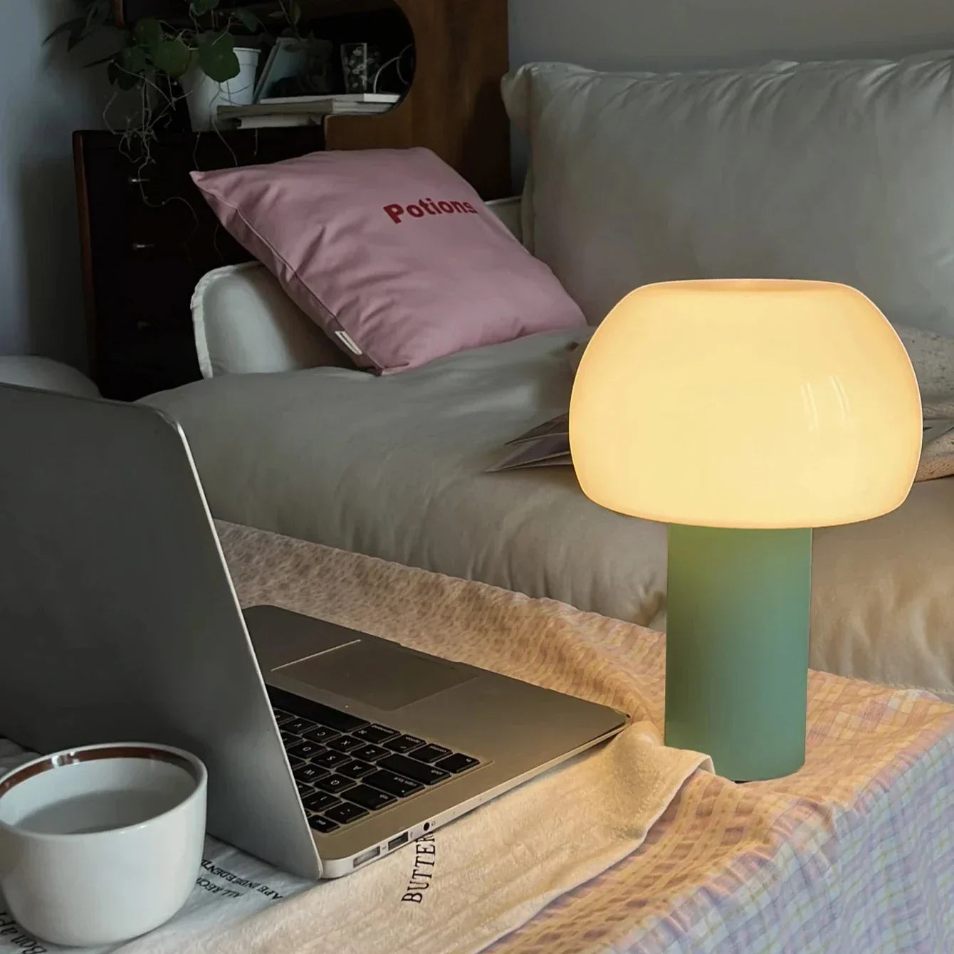 Elegant Genopladelig Bordlampe til Fleksibel Belysning Overalt Bordlamper Tech Butik