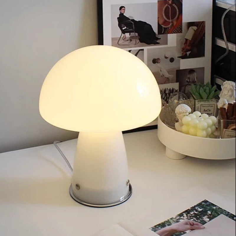 Elegant Mushroomsformet lampe til tidløs hjemmestil Bordlamper Tech Butik