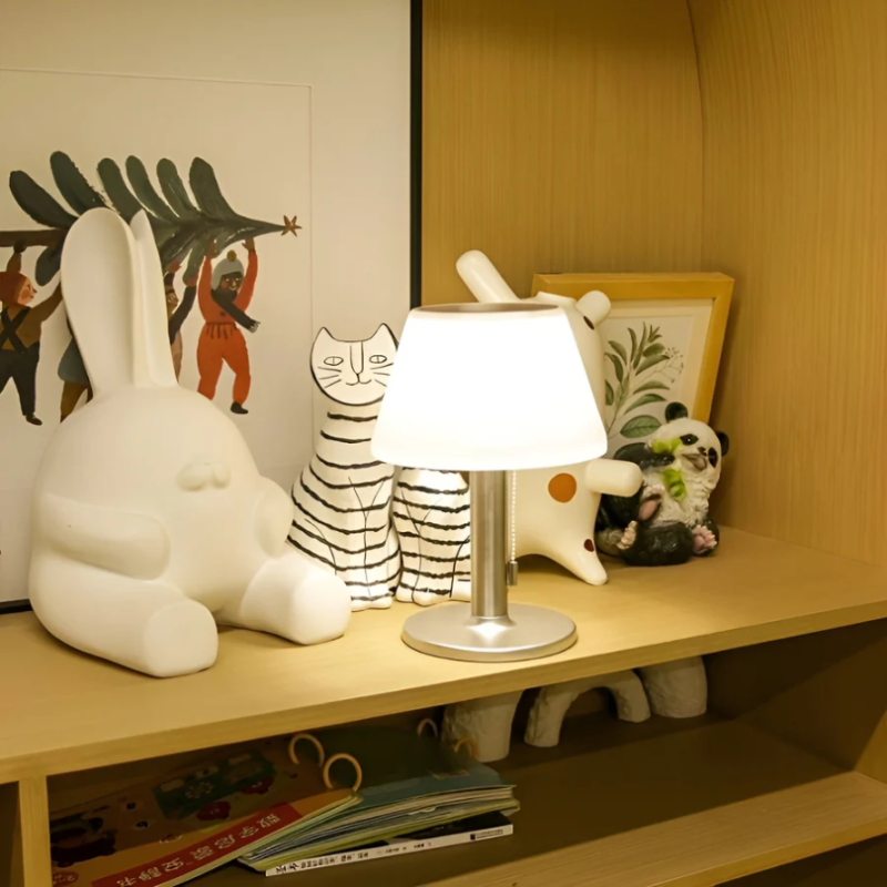 Elegant Solcelledrevet Bordlampe til Udendørs og Indendørs Brug Bordlamper Tech Butik