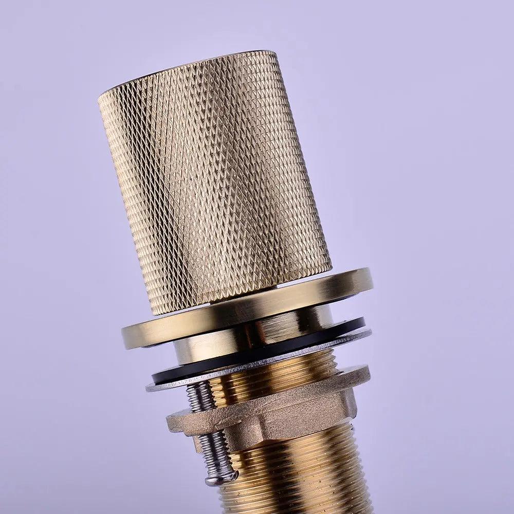 Elegant Væghængt Vaskarmatur i Rustfrit Stål til Moderne Badeværelser Badeværelsesarmaturer Tech Butik