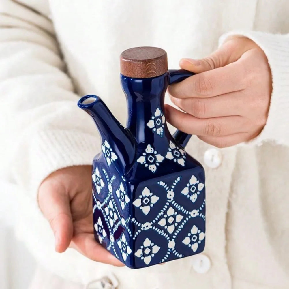 Olivenolie Dispenser – Håndmalet Keramik med Træprop Olie- og eddike dispensere Tech Butik Default