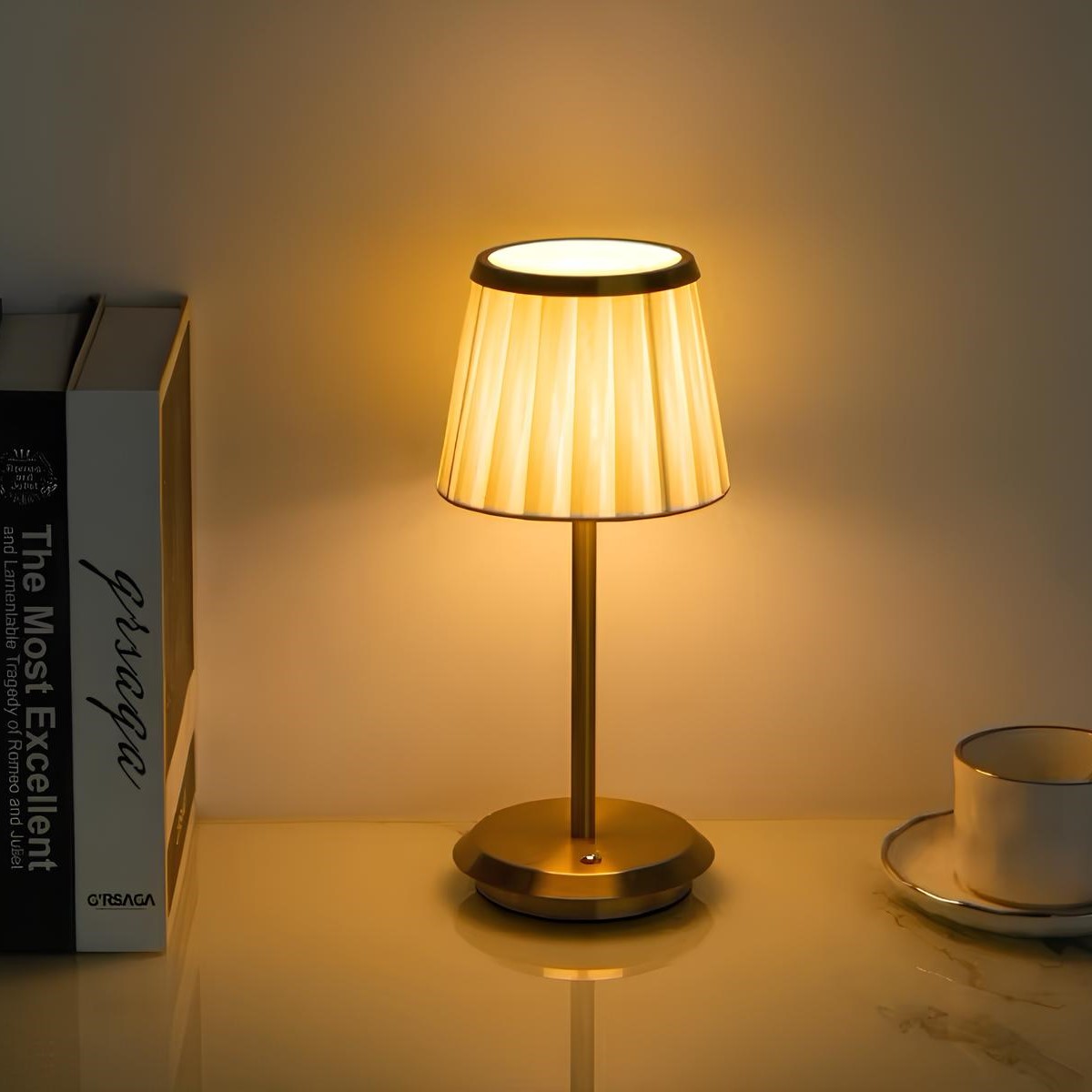 Klassisk Elegance Bordlampe til Alsidig Belysning Bordlamper Tech Butik
