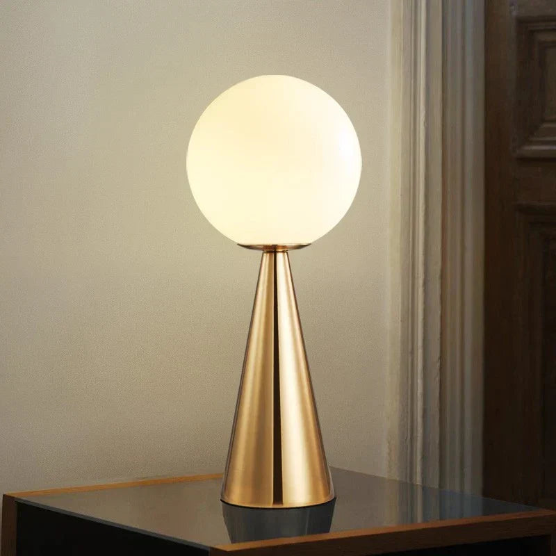 Kreativ Kegleformet Bordlampe til Stilfuld Indretning Bordlamper Tech Butik Varmt lys