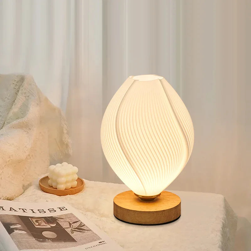 Minimalistisk Bordlampe i Træ med Blødt Skær Bordlamper Tech Butik Knop