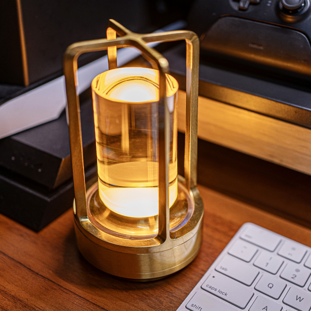 Moderne Krystalbordlampe med Refrakteret LED-Glød Bordlampe Tech Butik Guld