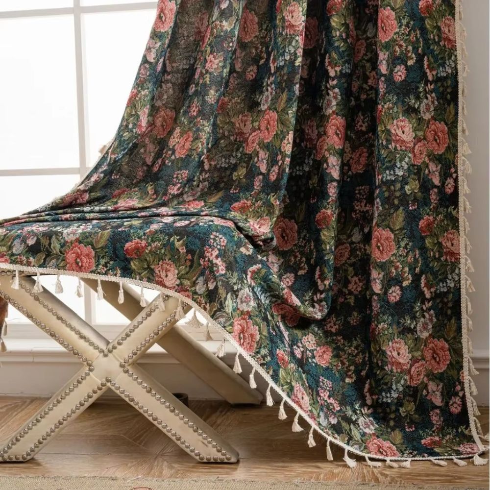 Ditsy Blomster Gardin med Frynser | Vintage Elegance med Boheme-Charme Gardinstænger og tilbehør Tech Butik Rusthave 59"x63" Stang lomme