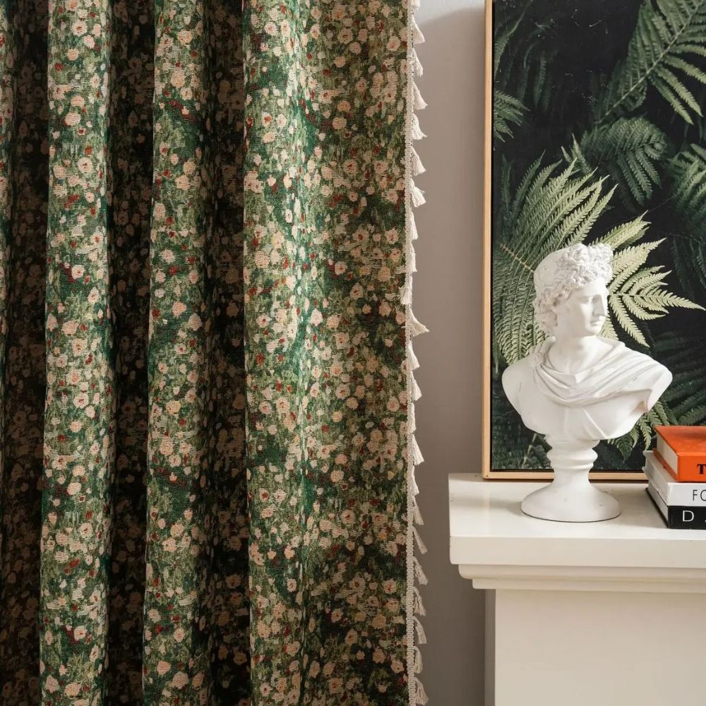 Ditsy Blomster Gardin med Frynser | Vintage Elegance med Boheme-Charme Gardinstænger og tilbehør Tech Butik