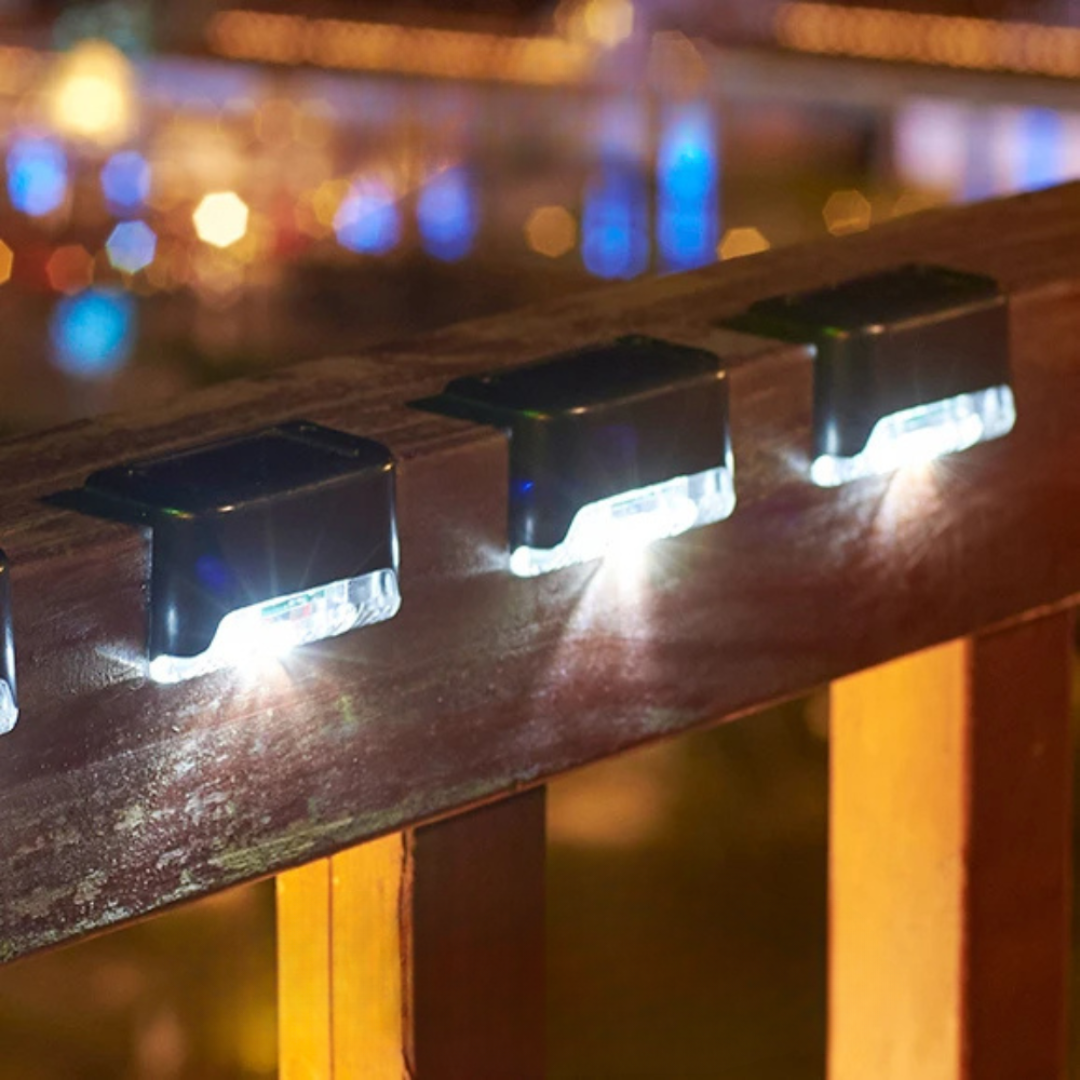 Solenergi Havebelysning med Selvklæbende Design – Vejrbestandige Udendørslamper til Stil og Sikkerhed Udendørs belysning Tech Butik