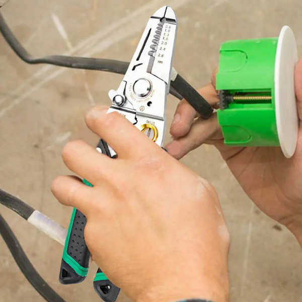 Multifunktionelle Afisoleringstang-Sakse – Effektivt Værktøj til Afisolering og Skæring af Elektriske Ledninger Hulpmiddelen & Gadgets Tech Butik