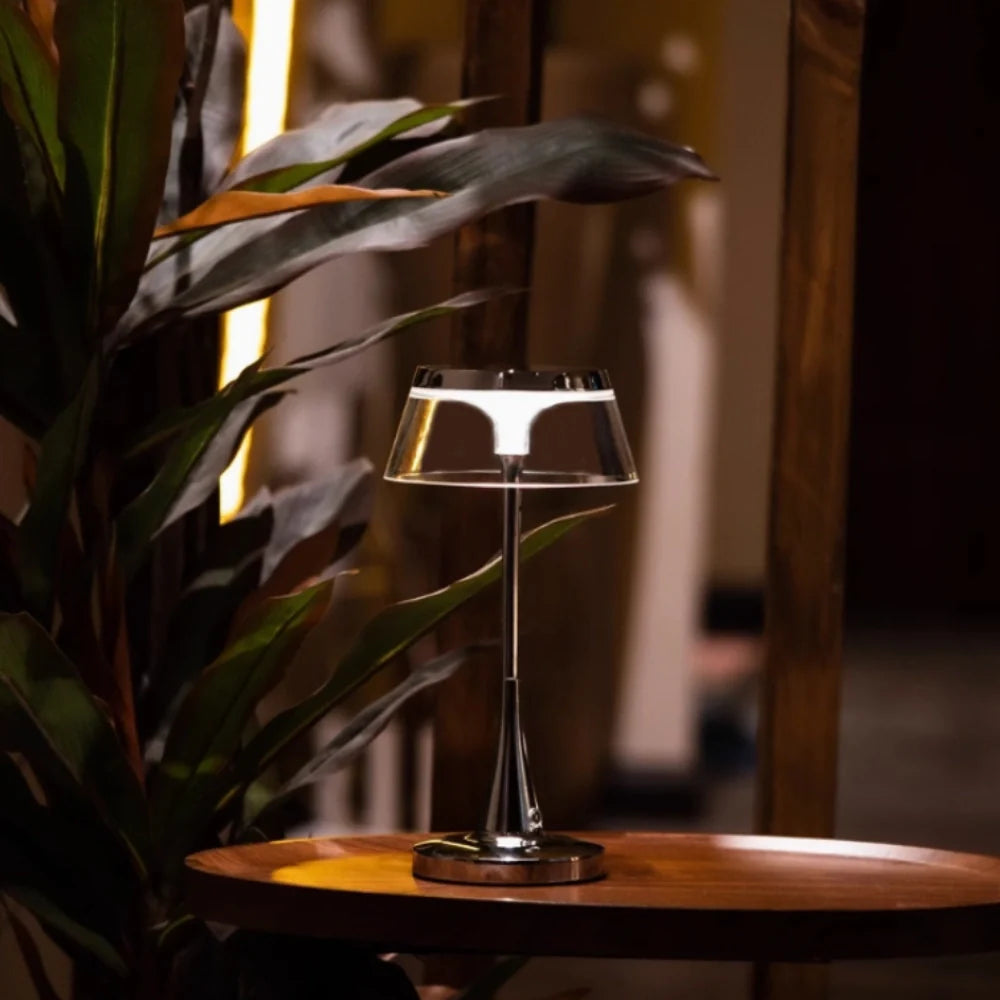 Trådløs LED Bordlampe til Nem Hjemmebelysning Bordlamper Tech Butik