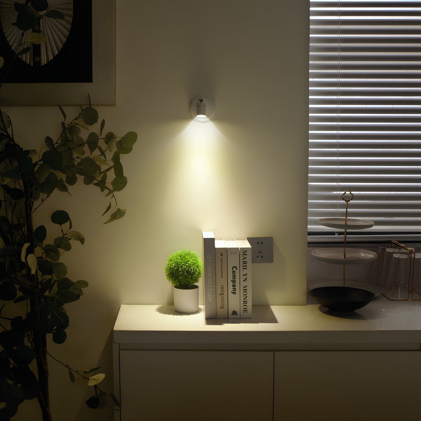 Trådløs Roterende LED-Spotlight til Dekorativ Belysning Spotbelysning Tech Butik