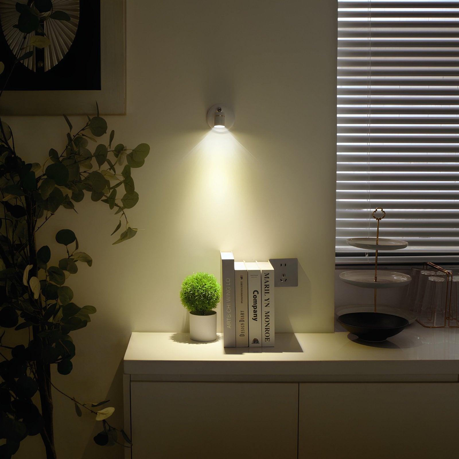 Trådløs Roterende LED-Spotlight til Dekorativ Belysning Spotbelysning Tech Butik