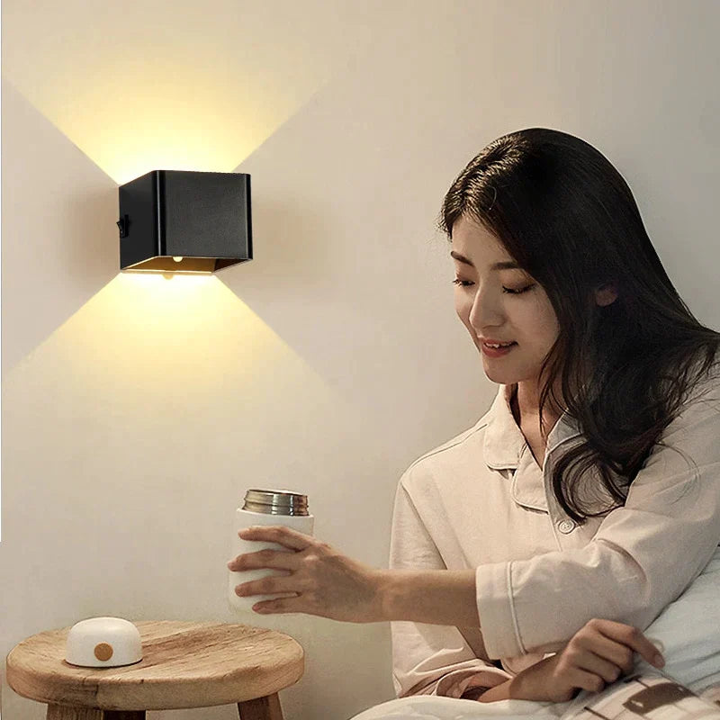 Trådløs Væglampe med Justerbar Dobbeltstråle Lamp Tech Butik