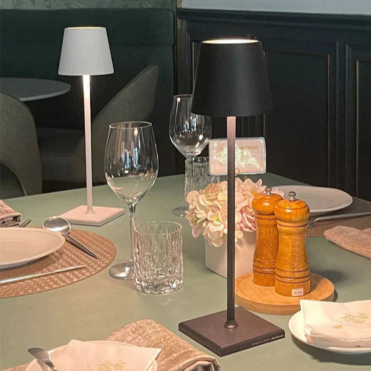 Trådløs Genopladelig Bordlampe – Moderne & Bærbar Belysning Belysning Tech Butik