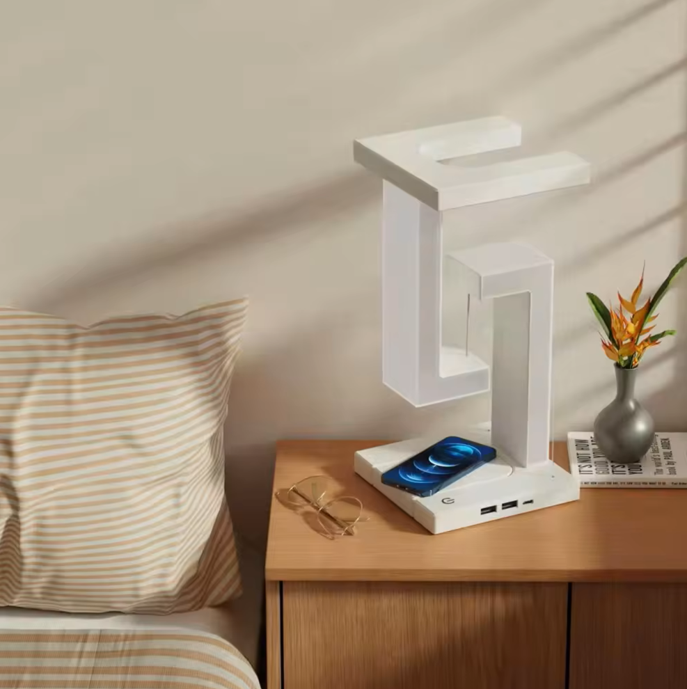 Trådløs Opladerlampe – Svævende Lys Møder Smart Opladning Bordlamper Tech Butik