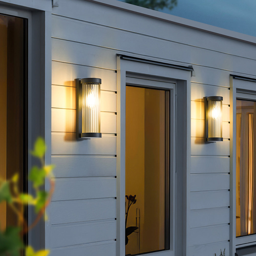 Cylindrisk Metal & Glas Solcelle Væglampe – Vandtæt Udendørs LED-Lampe med 3 Lysfarver Udendørs belysning Tech Butik