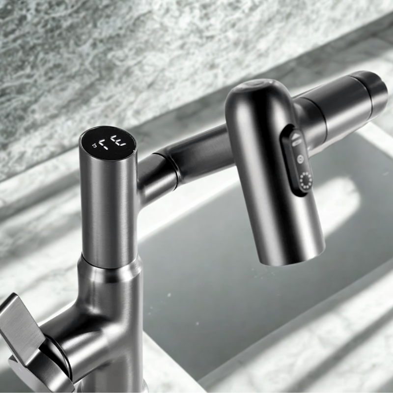 360° Drejelig Køkkenhane – Fleksibelt Design med Temperaturdisplay Faucet Tech Butik