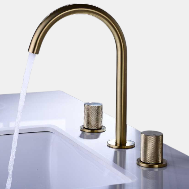 Elegant Væghængt Vaskarmatur i Rustfrit Stål til Moderne Badeværelser Badeværelsesarmaturer Tech Butik Børstet Guld