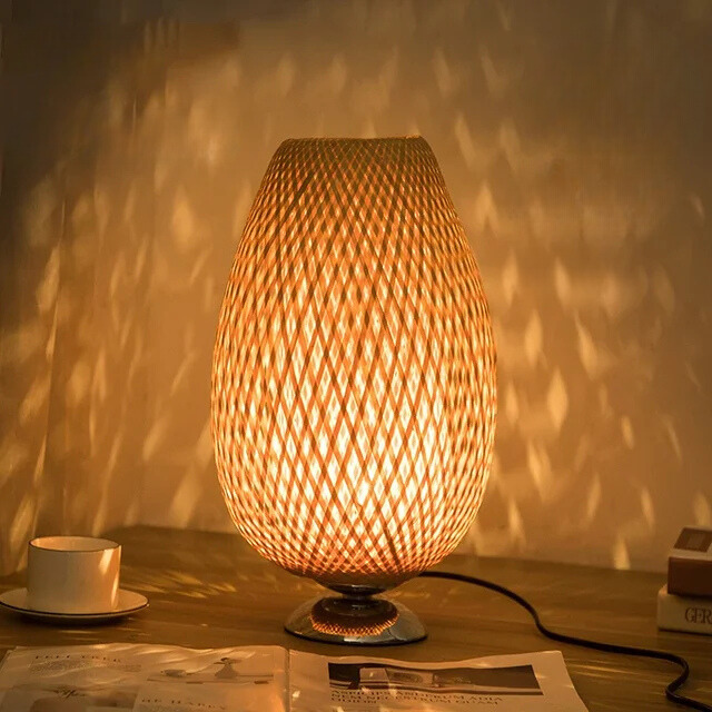 Vintage Bamboe Bordlampe til Hyggelig Atmosfære i Dit Hjem Bordlampe Tech Butik Stor metalfod H40 cm * B18 cm