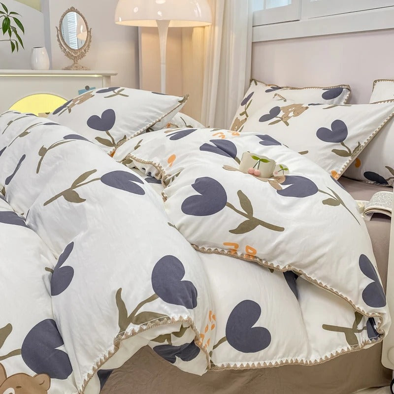 Blossom & Berry Dream Sengetøjssæt – Naturens elegance til en fredfyldt søvn Bedding Tech Butik Tulipan Enkelt -3pcs