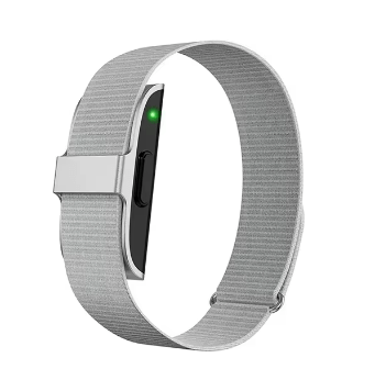 Avanceret Vandtæt Fitness Tracker – Puls, Ilt & Aktivitetsmåling HEALTH & FITNESS Tech Butik Sølv