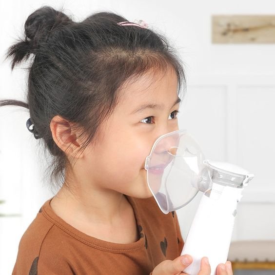 Håndholdt Forstøver – Bærbar Nebulisator til Nem og Fleksibel Vejrtrækning Health Care Tech Butik