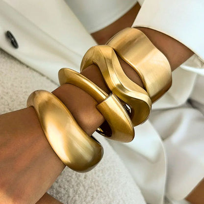 Golden Tide Vintage Armbånd – Børstet Metal Skulpturelt Sæt Bracelets Tech Butik