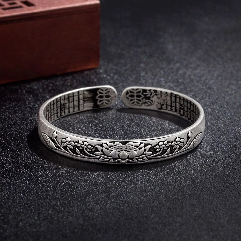Serenity Lotus Sølvarmbånd – Elegant Smykke der Inspirerer Indre Fred Jewelry Tech Butik
