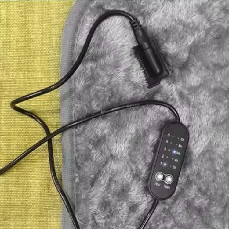 Varmetæppe til Bil – 12V Elektrisk Varme for Komfort på Vejen Bilinteriørtilbehør Tech Butik