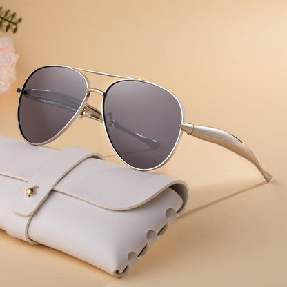 Vintage Metal Solbriller – Ikonisk Aviator-look med Vintage Flair Sunglasses Tech Butik Sølv