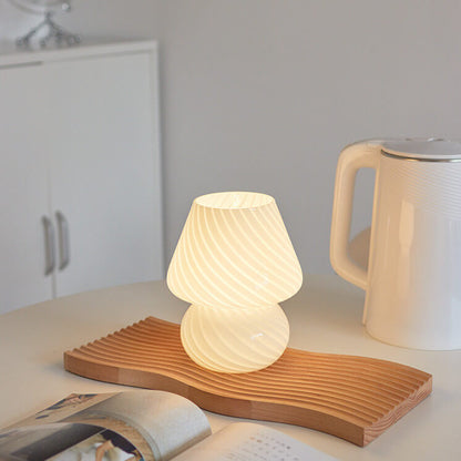 Moderne Bordlampe i Svampeform – Hyggelig og Dekorativ Belysning Lamps Tech Butik