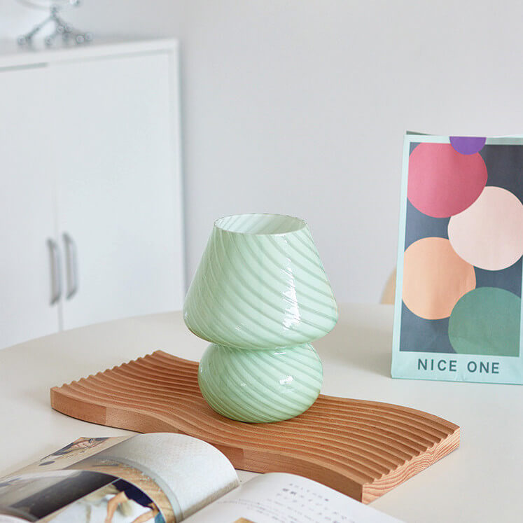 Moderne Bordlampe i Svampeform – Hyggelig og Dekorativ Belysning Lamps Tech Butik Matcha stribet