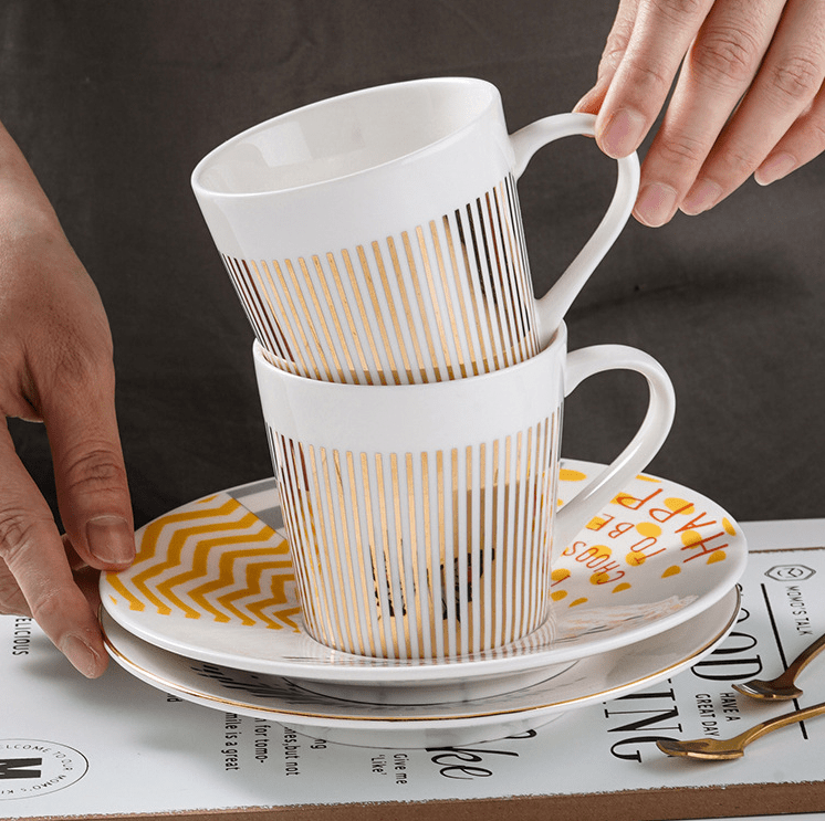 Kreativ Spejl-Kaffekop – Krus med Bevægelsesspejlende Illusion Kitchen Accessories Tech Butik Den flyvende sommerfugl