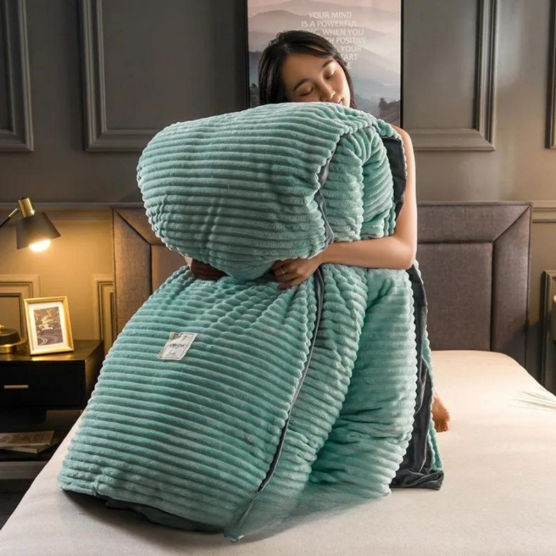 Hyggelig Fleece Dyne til Varme og Afslappende Nætter Dyne Tech Butik Jadegrøn 150x200cm inkl. 2 pudevår