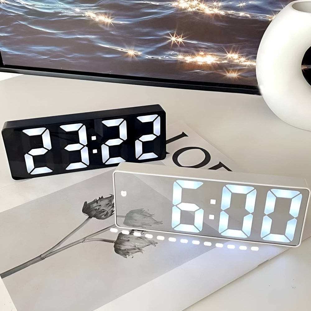 Digital LED Spejl Vækkeur – Elegant Ur med Klar Skærm og Smarte Funktioner Clocks Tech Butik