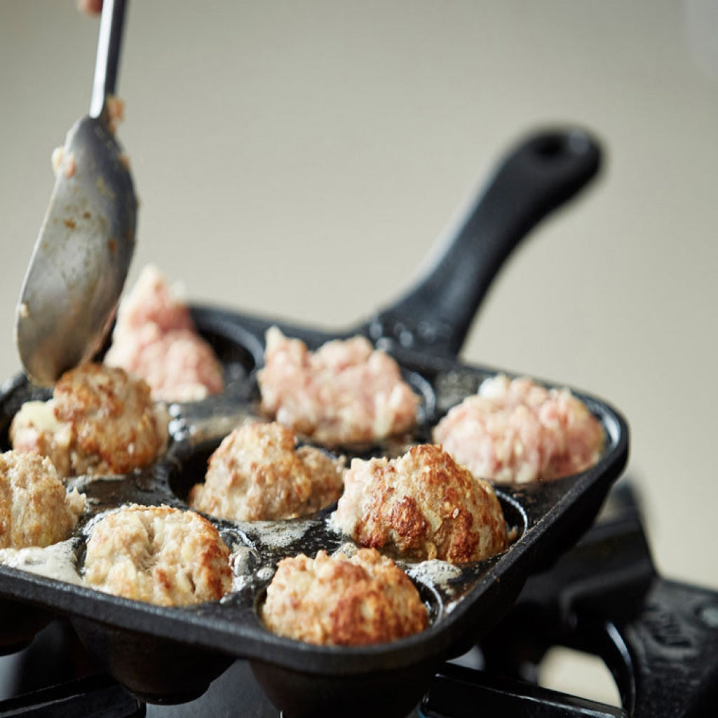 Støbejerns-Pandekagepande med 9 Huller – Jævn Varme, Perfekte Resultater Hver Gang Køkkengrej Tech Butik