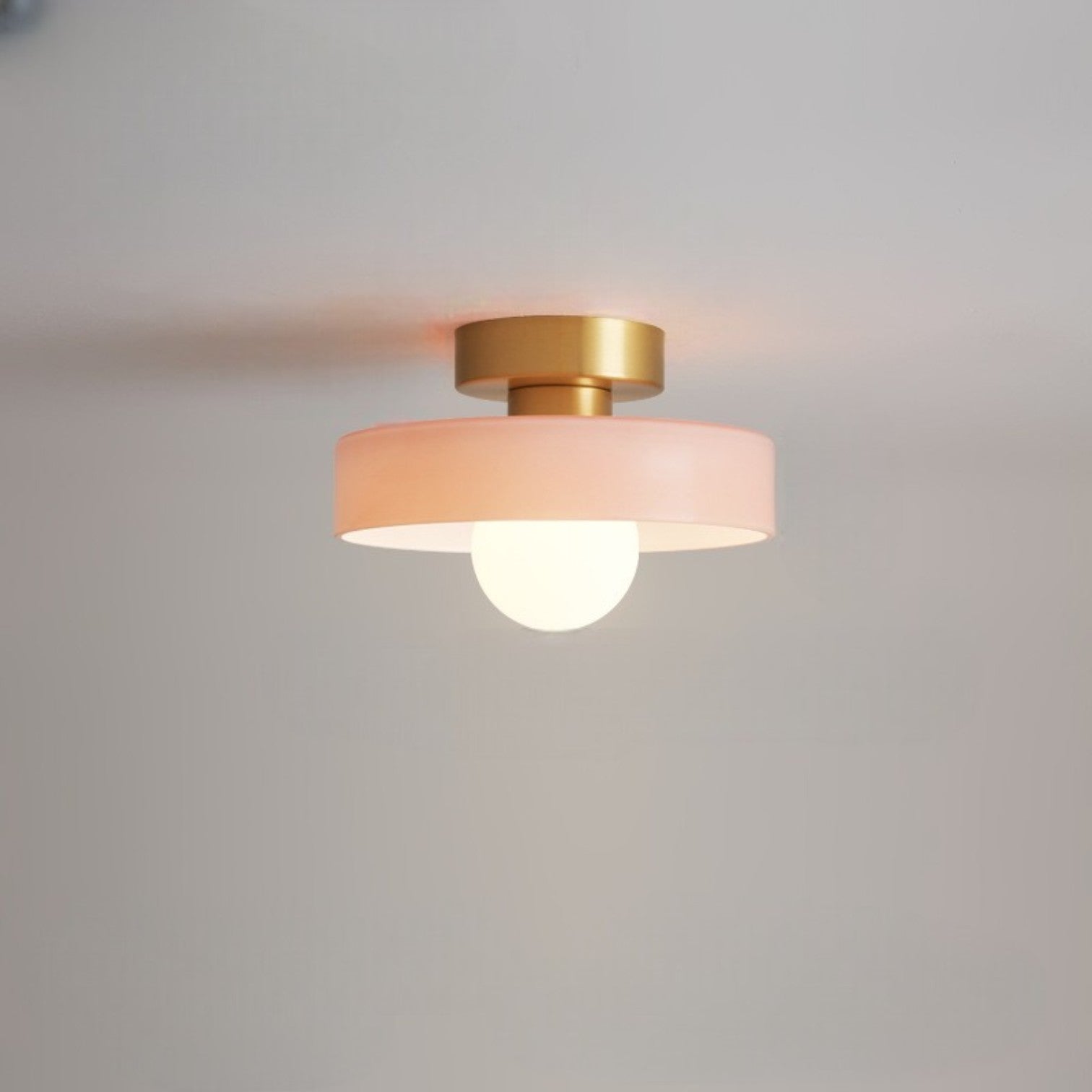 Bauhaus Loftlampe i Elegant Design – LED Belysning til Soveværelse og Stue Belysning Tech Butik Guld/Rosa