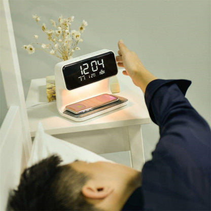 3-i-1 Natbordslampe – Trådløs Oplader, LCD Vækkeur & Touch LED Belysning Tech Butik