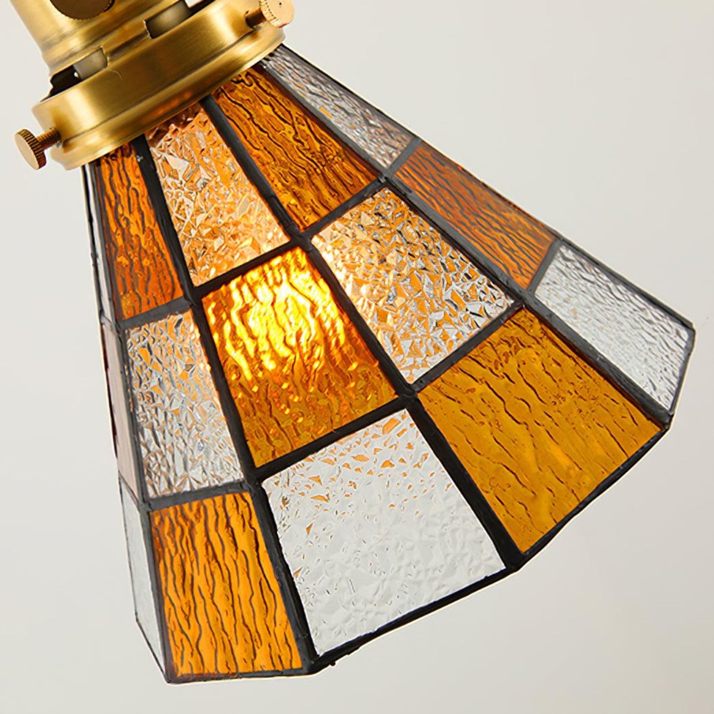Chic Retro Hængelampe med Kunstnerisk Metal- og Glasdesign Hængelamper Tech Butik