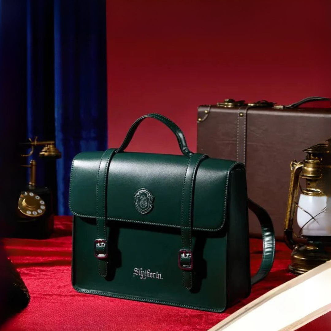 Stilfuld Skuldertaske – Håndlavede Accessories med Vintage-Inspiration Håndtasker Tech Butik Slytherin Stor