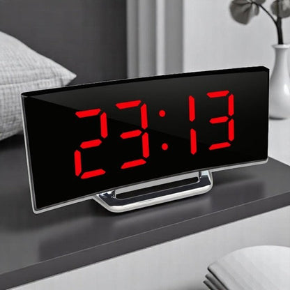 LED Digitalt Vækkeur – Buet Skærm med Ambient Lys Alarm Clocks Tech Butik Rød 17 cm × 7 cm × 3 cm