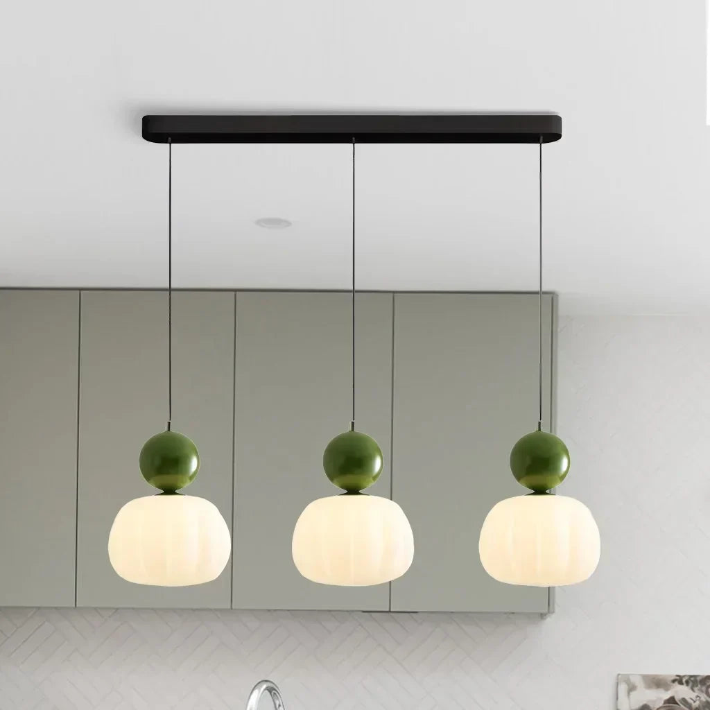 Elegant Art Deco Hanglamp Med Raffineret Design I Crème, Krom, Grøn, Rød Pendellampe Tech Butik Grøn Trio