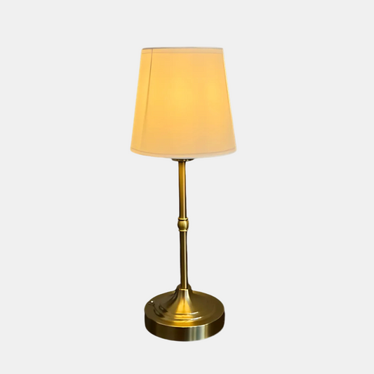 Elegant Bordlampe i Hvid Metal og Glas til Moderne Indretning Bordlampe Tech Butik Guld