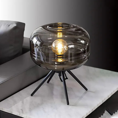 Elegant Bordlampe med Glas Skærm til Moderne Indretning Lamp Tech Butik