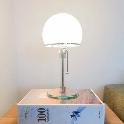 Elegant Bordlampe med Opalglas Skærm og Grøn Base Bordlampe Tech Butik