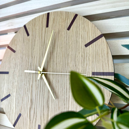 Vægur i Egetræ – Tidløs Elegance til Enhver Plads Vægure Tech Butik