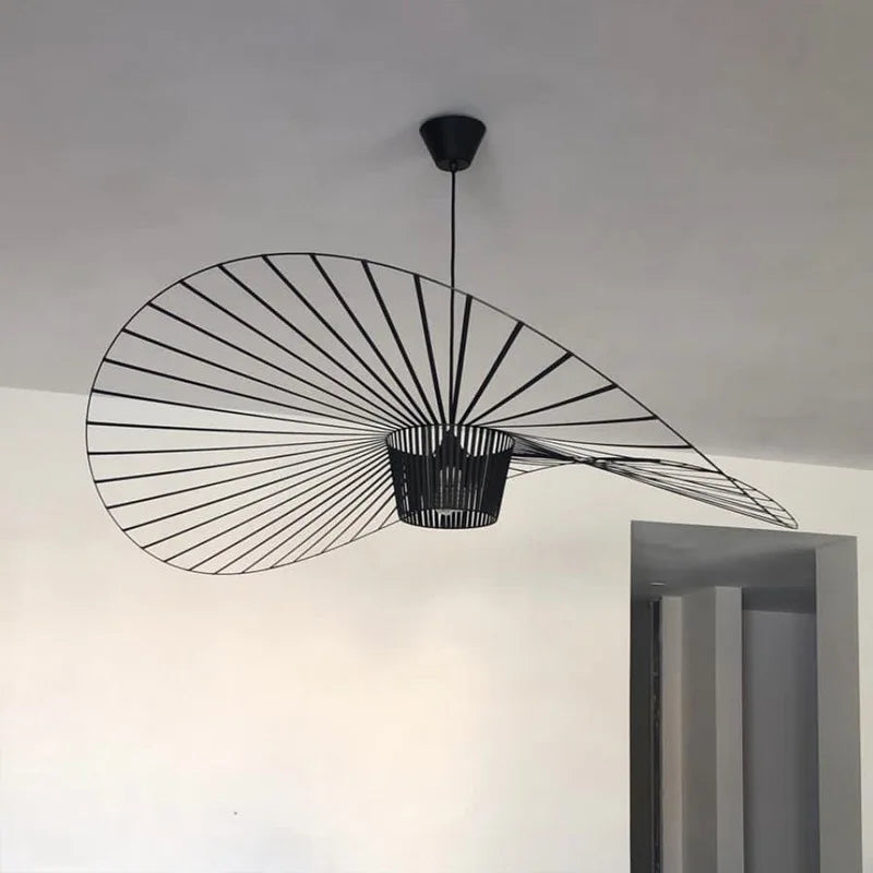 Elegant Sort Hat Pendellampe – Tidløs Belysning til Dit Hjem Pendellampe Tech Butik